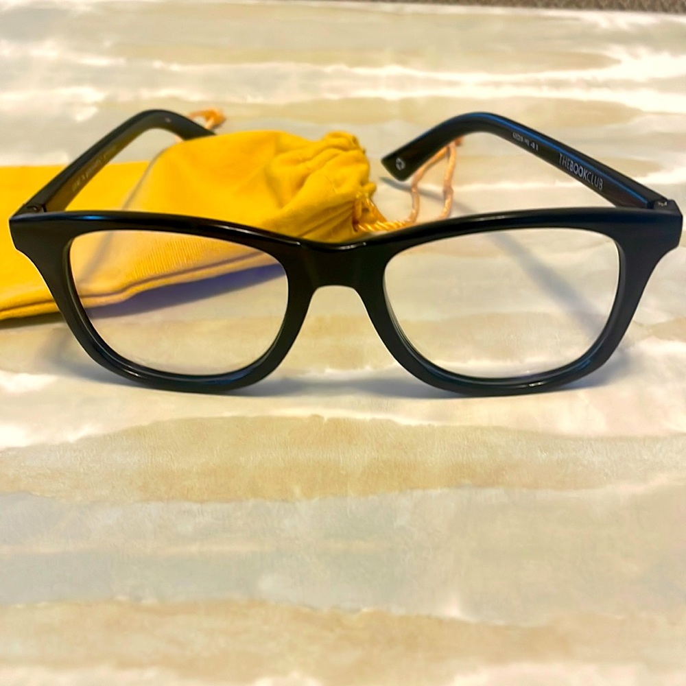 The Book Club blue light glasses